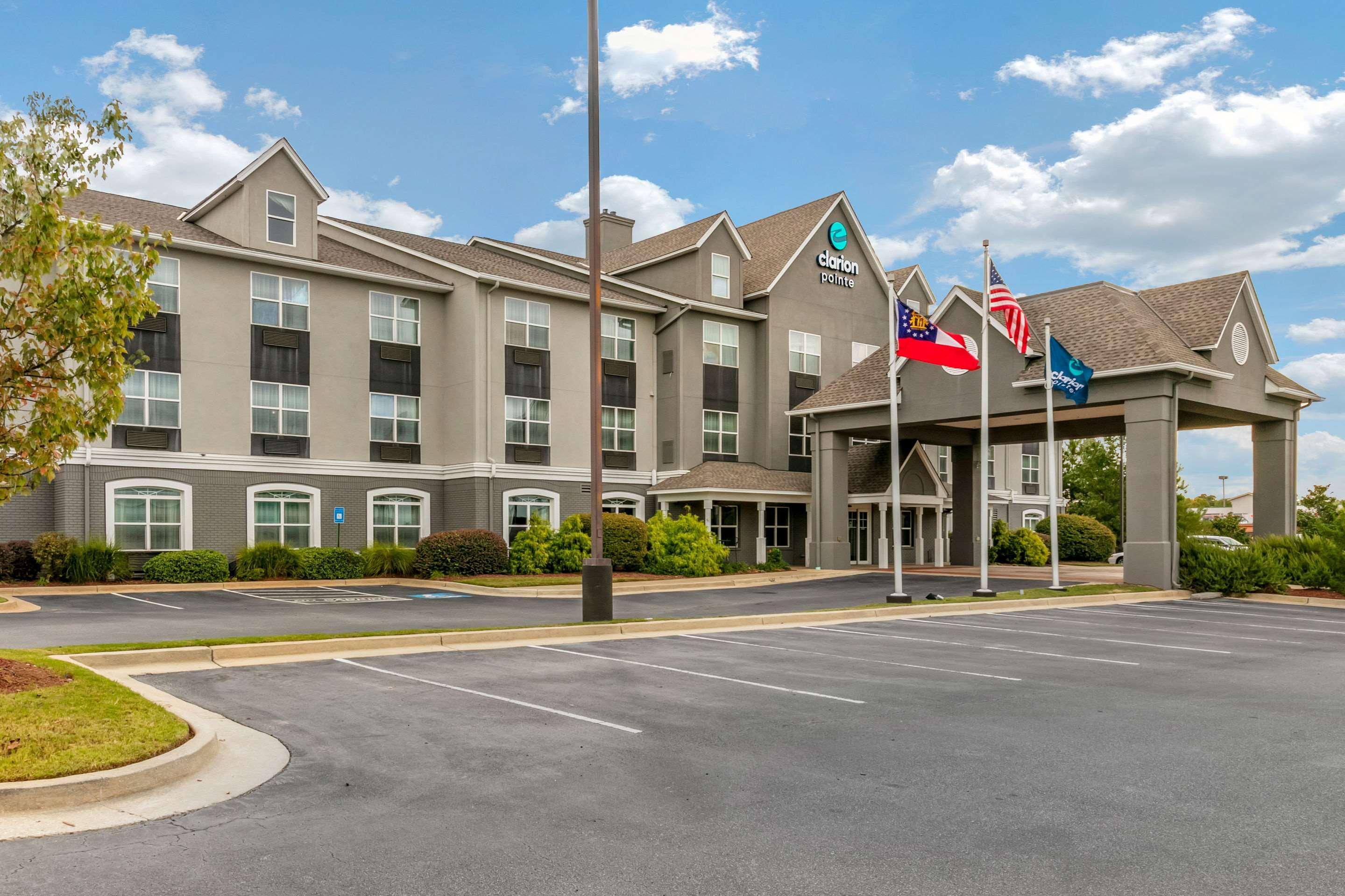 Hotel Clarion Pointe Columbus-Bradley Park Exteriér fotografie